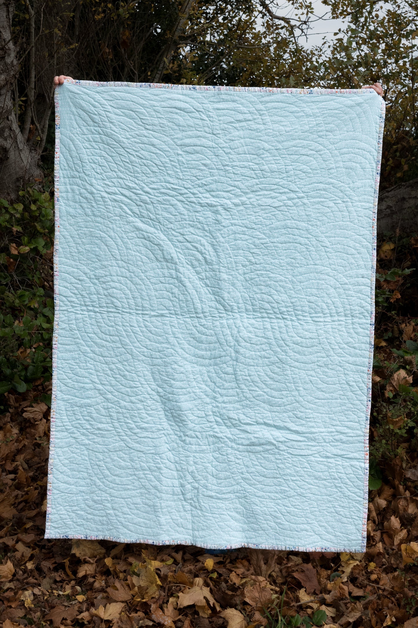 Handmade Quilt [hexagon gradient]