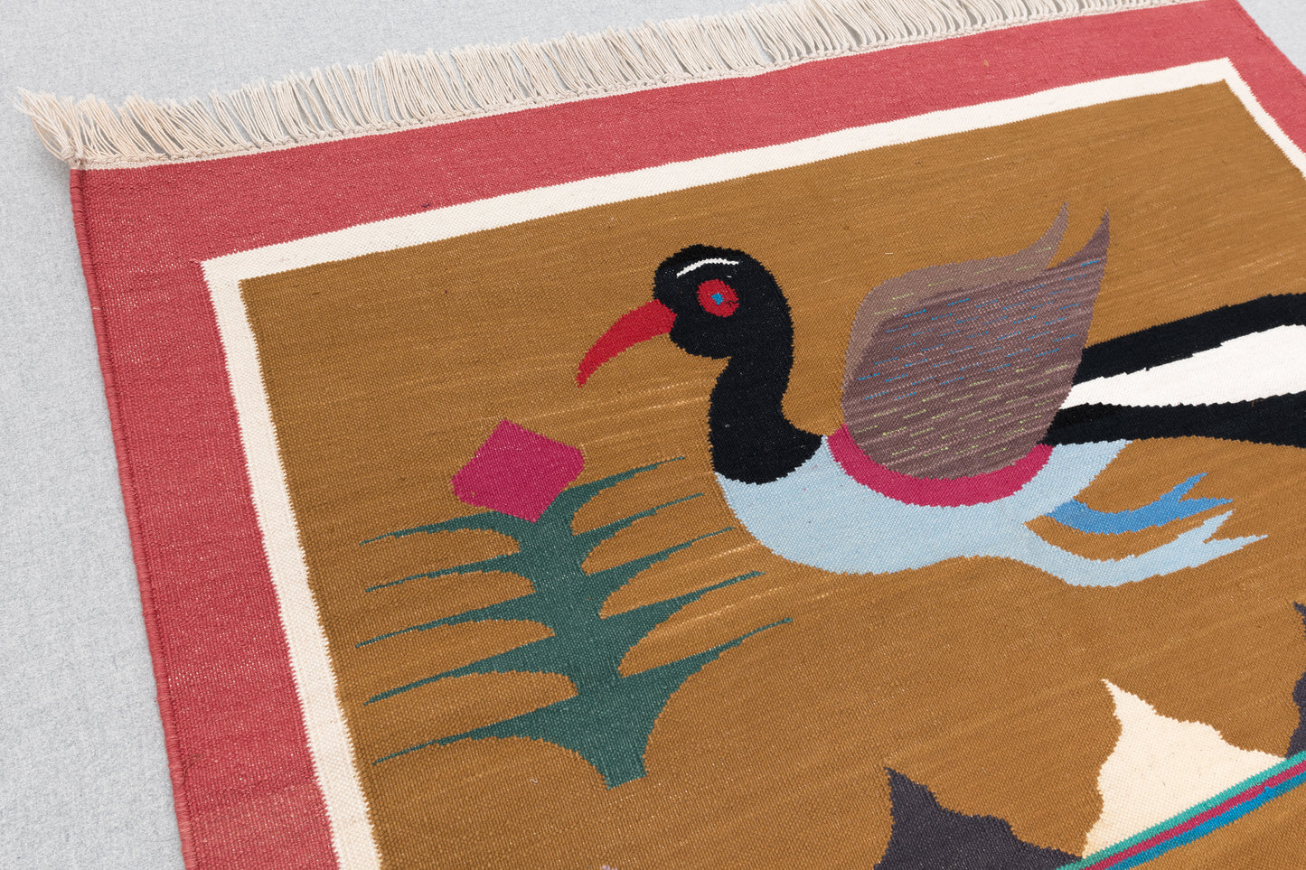 Handwoven Pictorial Rug [3 fancy birds]